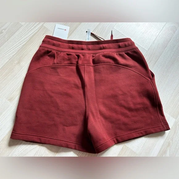 Lululemon Scuba High Rise Short 5 “ - Picture 2 of 3